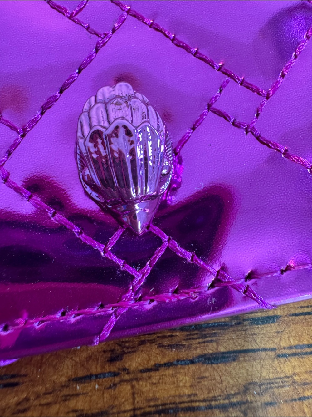 NWT Kurt Geiger Metallic Fuchsia Quilted Card Holder - Picture 4 of 9